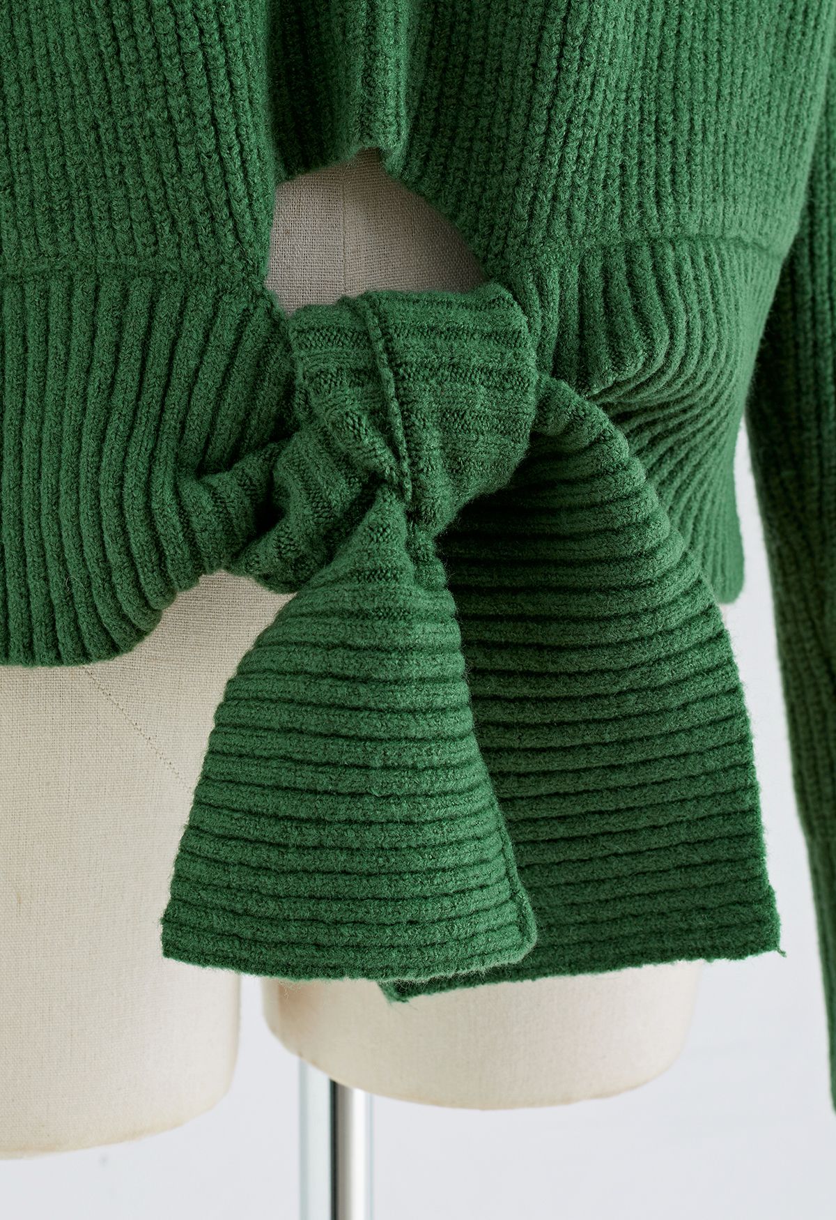Self-Tie Knot Round Neck Knit Sweater in Green