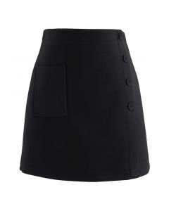 Mini-saia de botões decorada com mistura de lã em preto