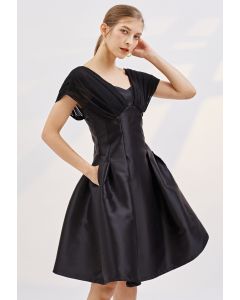 Vestido de festa plissado de chiffon em preto