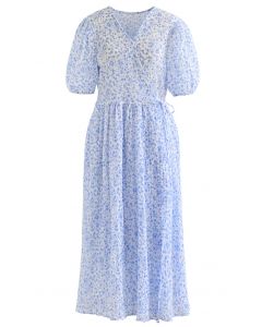 Encantador vestido midi com estampa floret em azul